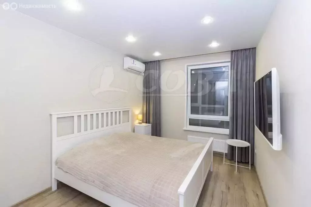 1-комнатная квартира: Тюмень, улица Андрея Бушуева, 2 (35 м) - Фото 1