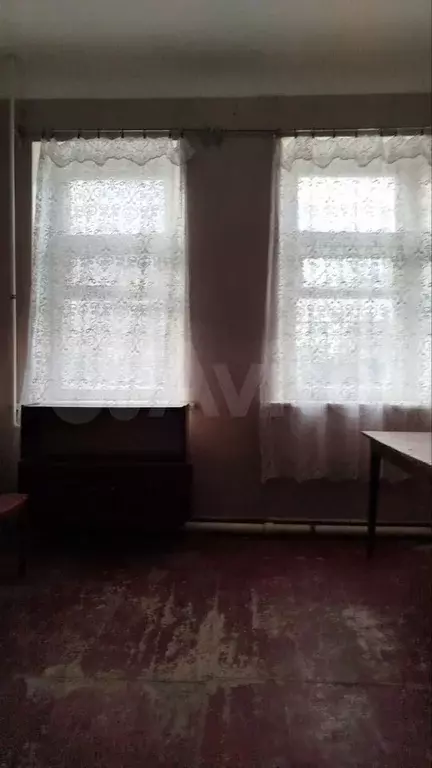 Комната 13 м в 8-к., 1/2 эт. - Фото 0