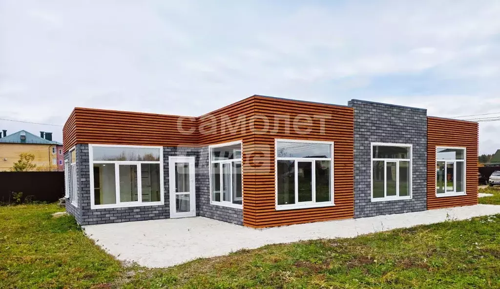 Дом в Архангельская область, Коряжма пер. Уютный, 4 (130 м) - Фото 0