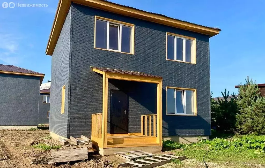 Дом в село Русско-Высоцкое, улица Павлика Филимонова (109 м) - Фото 1