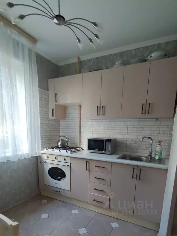 2-к кв. Ульяновская область, Ульяновск ул. Минаева, 28 (55.0 м) - Фото 1