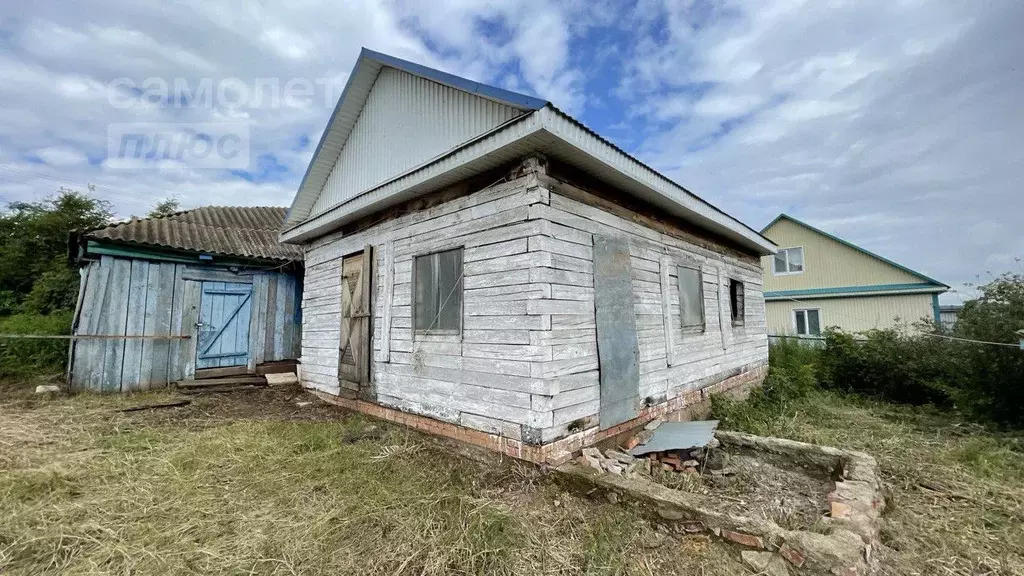 Дом в Башкортостан, Чишминский район, Алкинский сельсовет, с. ... - Фото 2
