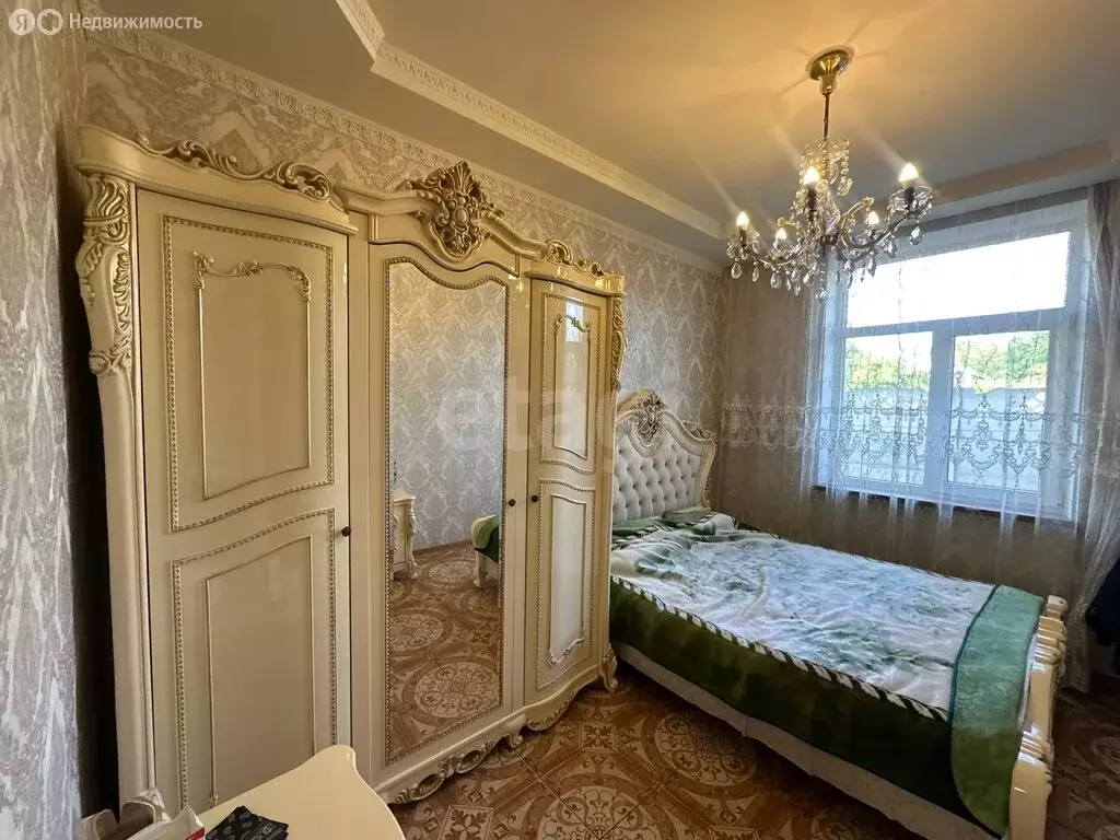 Дом в Дубки, улица 40 лет Победы (256.8 м) - Фото 2
