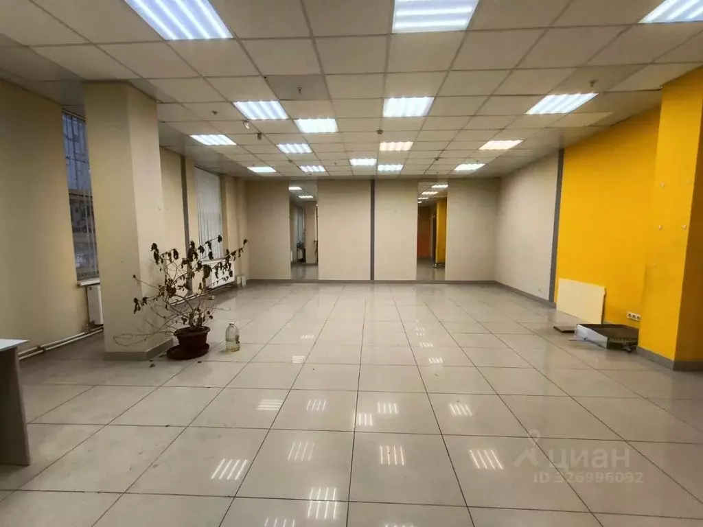 Помещение свободного назначения в Пермский край, Пермь Уинская ул., ... - Фото 1