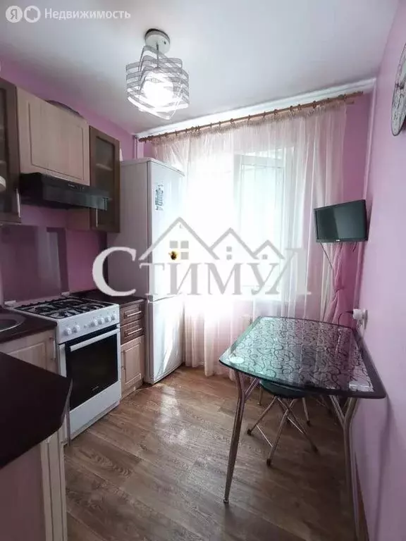 3-комнатная квартира: Абакан, улица Ивана Ярыгина, 18 (61 м) - Фото 0
