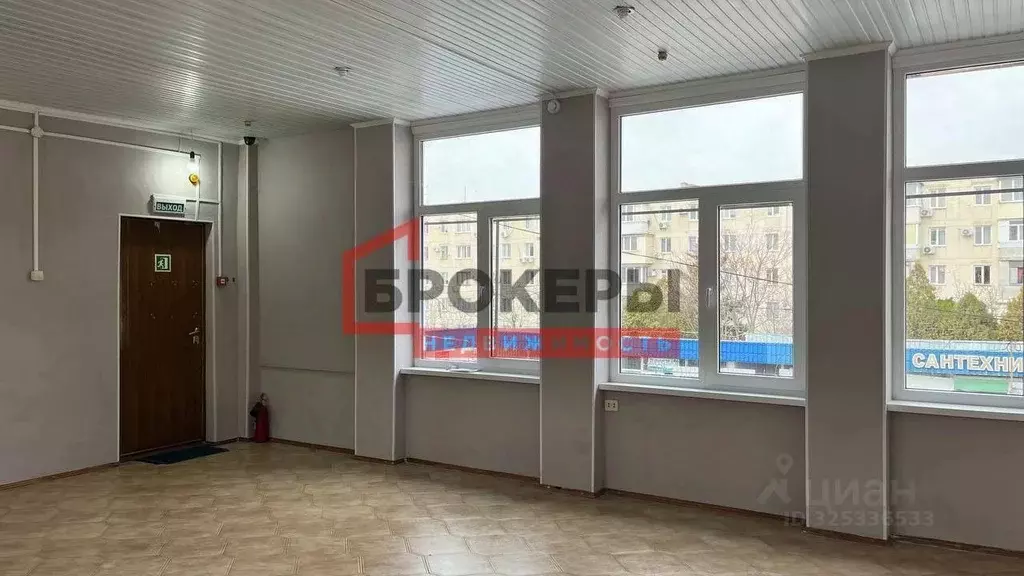 Помещение свободного назначения в Севастополь просп. Октябрьской ... - Фото 2