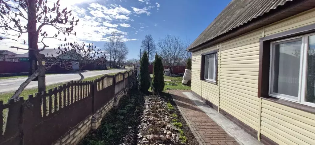 Дом в Брянская область, Выгоничское городское поселение, д. Бурачовка ... - Фото 1