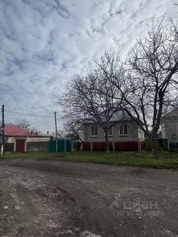 Дом в Ставропольский край, Михайловск Шпаковский район, Курский пер. ... - Фото 1