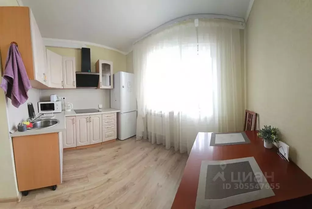 2-к кв. Оренбургская область, Оренбург ул. Аксакова, 28 (63.0 м) - Фото 1
