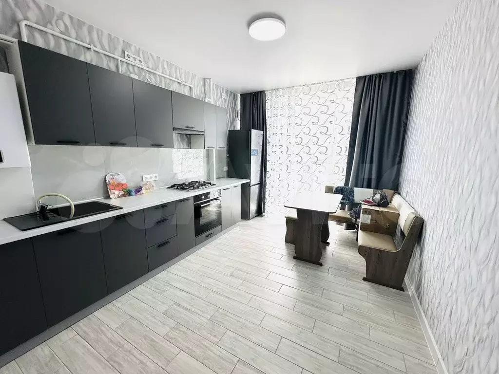2-к. квартира, 65 м, 4/9 эт. - Фото 0