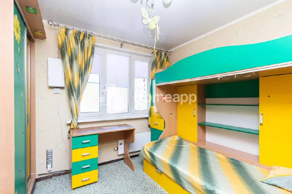 Продается 4-комнатная квартира - Фото 1