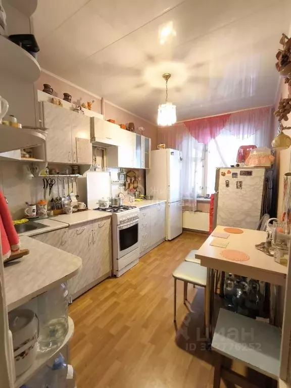 3-к кв. Волгоградская область, Волгоград Шекснинская ул., 16 (69.8 м) - Фото 1