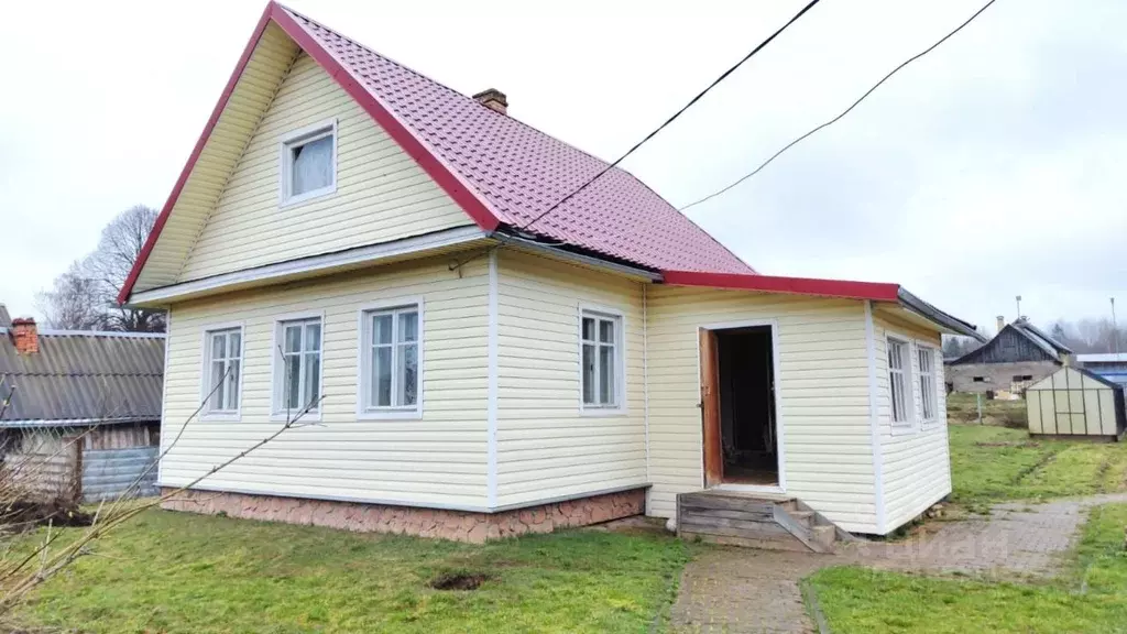 Дом в Новгородская область, Новгородский район, Савинское с/пос, д. ... - Фото 0