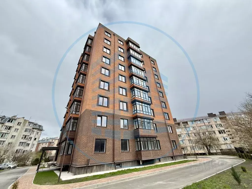 3-к кв. Ставропольский край, Ессентуки ул. Маяковского, 19А (80.6 м) - Фото 0