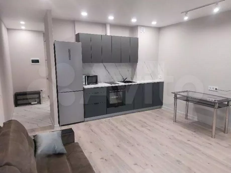 1-к. квартира, 60 м, 7/17 эт. - Фото 1