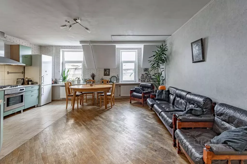 2-к кв. Санкт-Петербург 9-я Красноармейская ул., 13 (75.2 м) - Фото 1