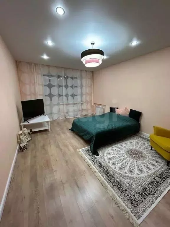 2-к кв. Тюменская область, Тюмень ул. Линейная, 7 (68.0 м) - Фото 1