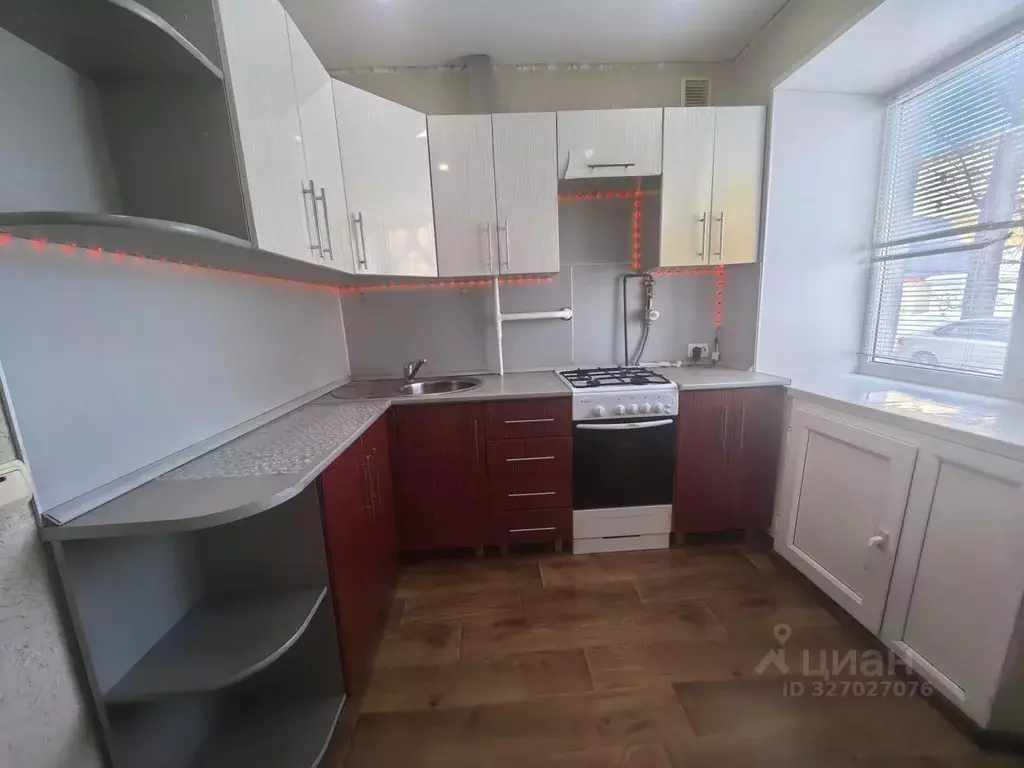 2-к кв. Башкортостан, Стерлитамак просп. Ленина, 63 (42.0 м) - Фото 1