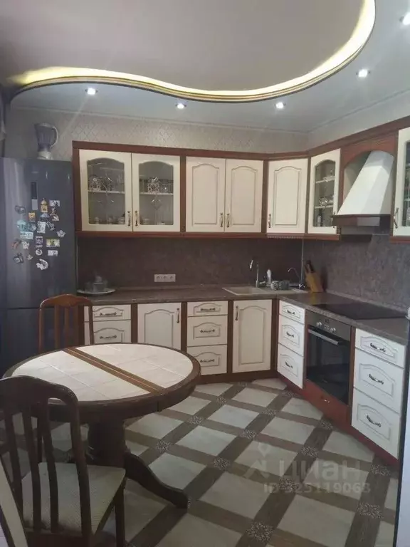 2-к кв. Свердловская область, Екатеринбург ул. Счастливая, 4 (57.0 м) - Фото 2