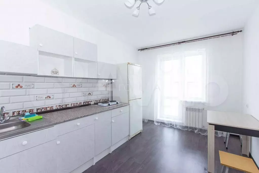 1-к. квартира, 40,5 м, 10/10 эт. - Фото 0
