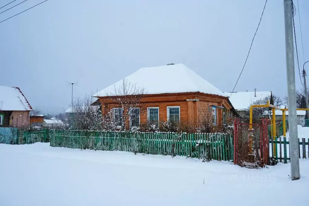 Дом в Челябинская область, Верхний Уфалей Красная ул. (51 м) - Фото 0