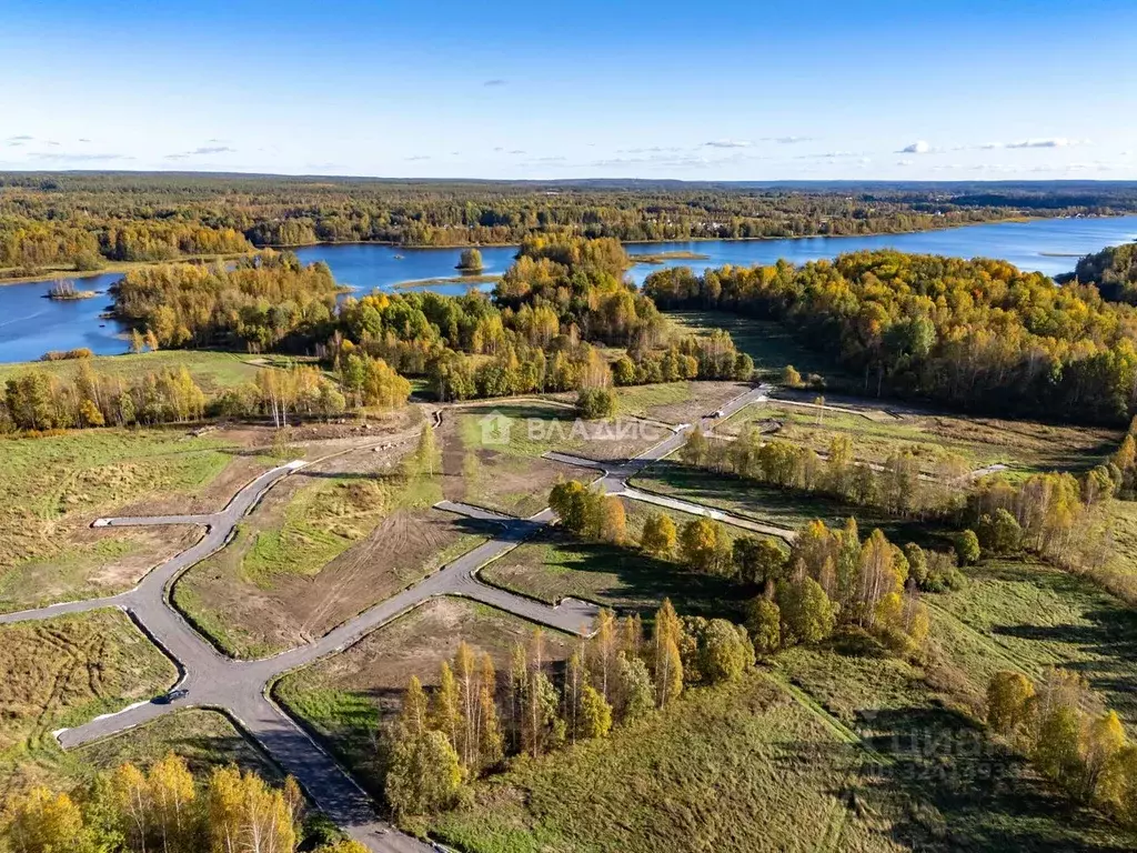 Участок в Ленинградская область, Приозерский район, Ромашкинское ... - Фото 1