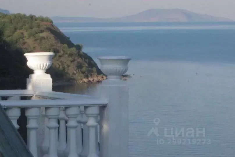 Дом в Крым, Алушта муниципальный округ, с. Рыбачье ул. Лучистая, 14 ... - Фото 1