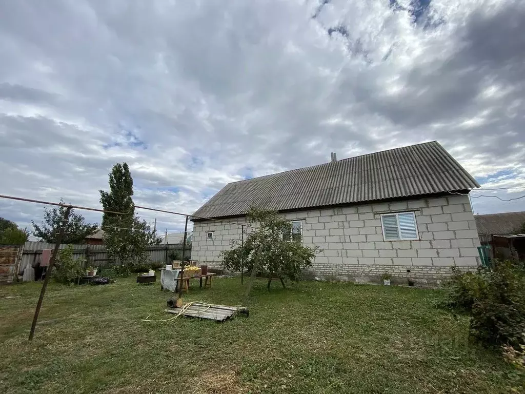 Дом в Воронежская область, Поворинский район, с. Рождественское ... - Фото 1