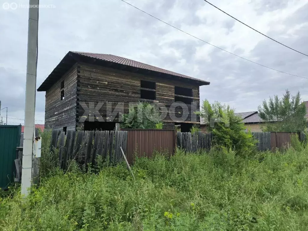 Дом в Усть-Абаканский район, посёлок Тепличный, Полевая улица (200 м) - Фото 0