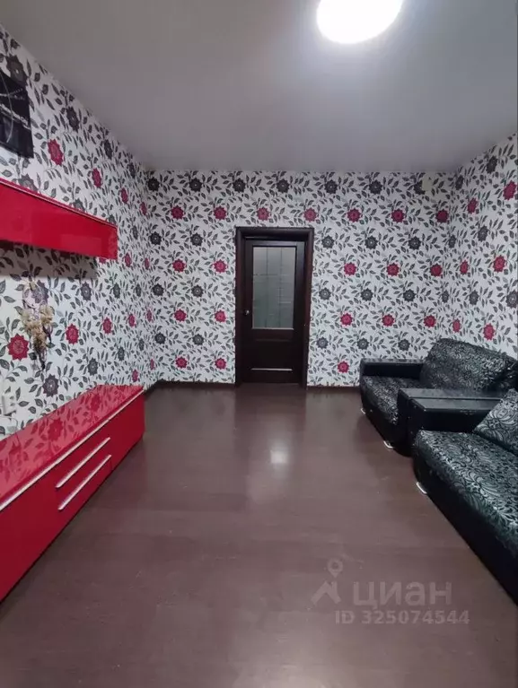 3-к кв. Ленинградская область, Волхов ул. Коммунаров, 20 (71.2 м) - Фото 2