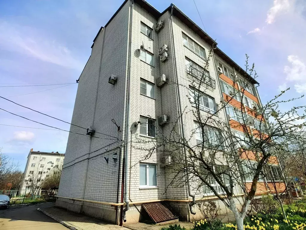 1-к кв. Краснодарский край, Ейск ул. Плеханова, 9/10 (47.5 м) - Фото 0