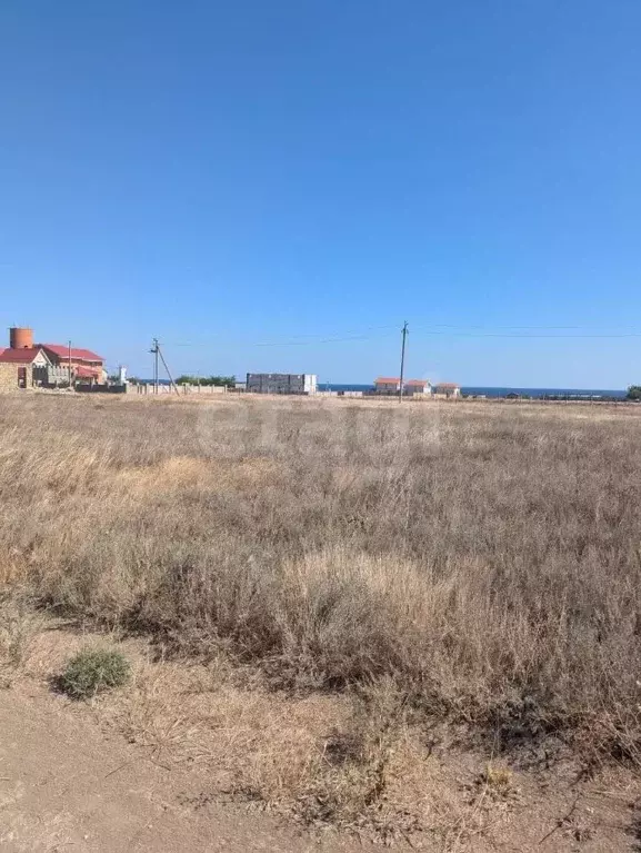Участок в Крым, Черноморский район, Оленевское с/пос, с. Оленевка, ... - Фото 1