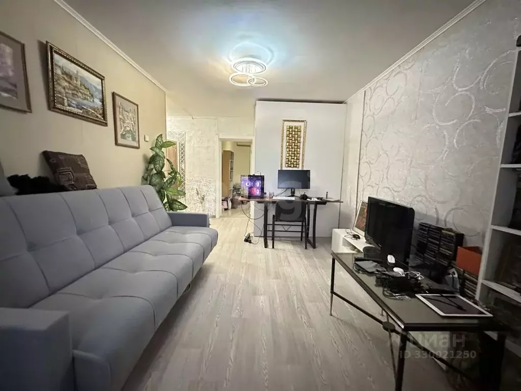 2-к кв. Татарстан, Казань ул. Комарова, 8 (45.7 м) - Фото 1