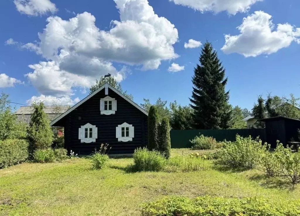 Дом в Ленинградская область, Выборгский район, Рощинское городское ... - Фото 0