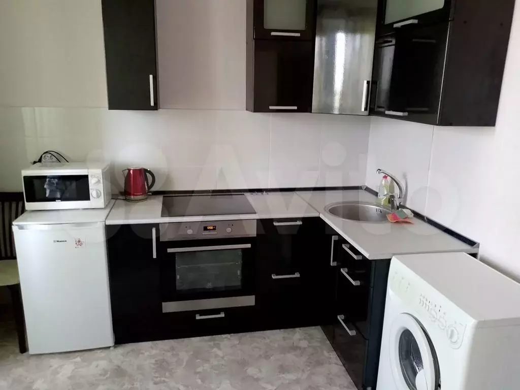 1-к. квартира, 41 м, 8/10 эт. - Фото 0
