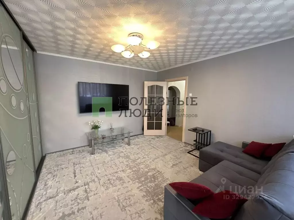 3-к кв. Севастополь ул. Генерала Хрюкина, 8 (65.95 м) - Фото 1