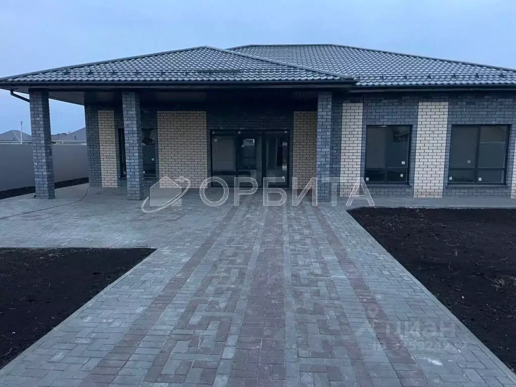 Дом в Тюменская область, Тюмень Лето-Парк кп, 343 (200 м) - Фото 0