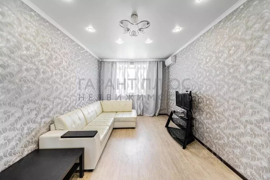 2-к кв. Липецкая область, Липецк ул. Катукова, 19 (60.0 м) - Фото 1