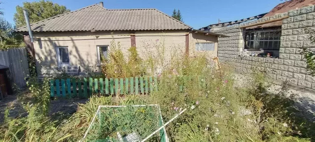 Дом в Белгородская область, Волоконовский район, Пятницкое рп ул. ... - Фото 0