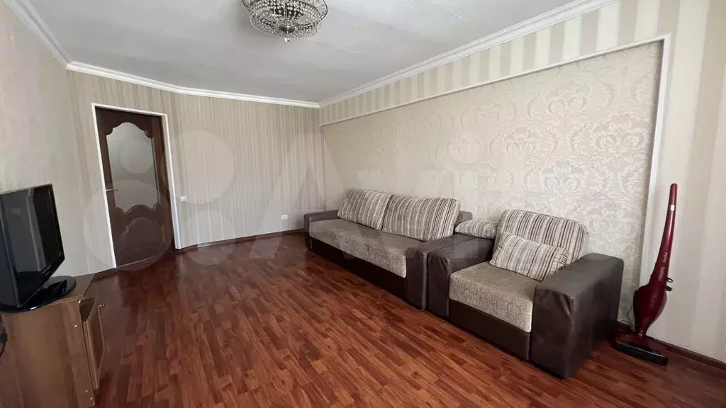 4-к. квартира, 97 м, 6/10 эт. - Фото 1