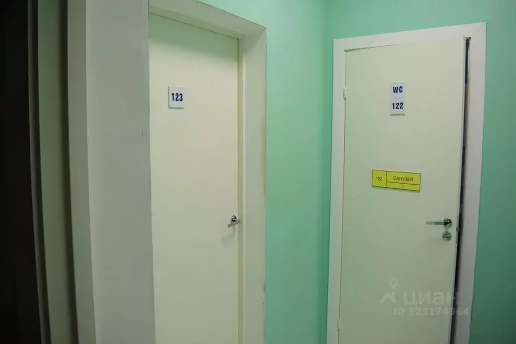 Помещение свободного назначения в Ленинградская область, Кингисепп ул. ... - Фото 2