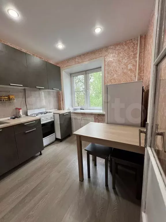 1-к. квартира, 30 м, 5/5 эт. - Фото 0
