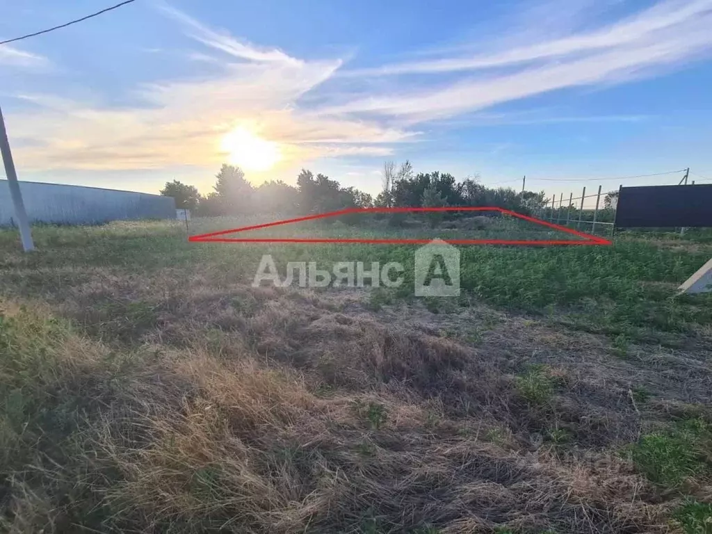 Участок в Краснодарский край, Усть-Лабинск 10-й проезд (10.0 сот.) - Фото 1