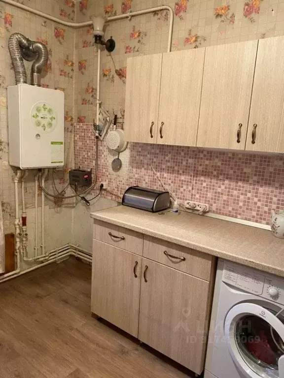 1-к кв. Татарстан, Алексеевское пгт ул. Октябрьская, 2 (32.2 м) - Фото 0