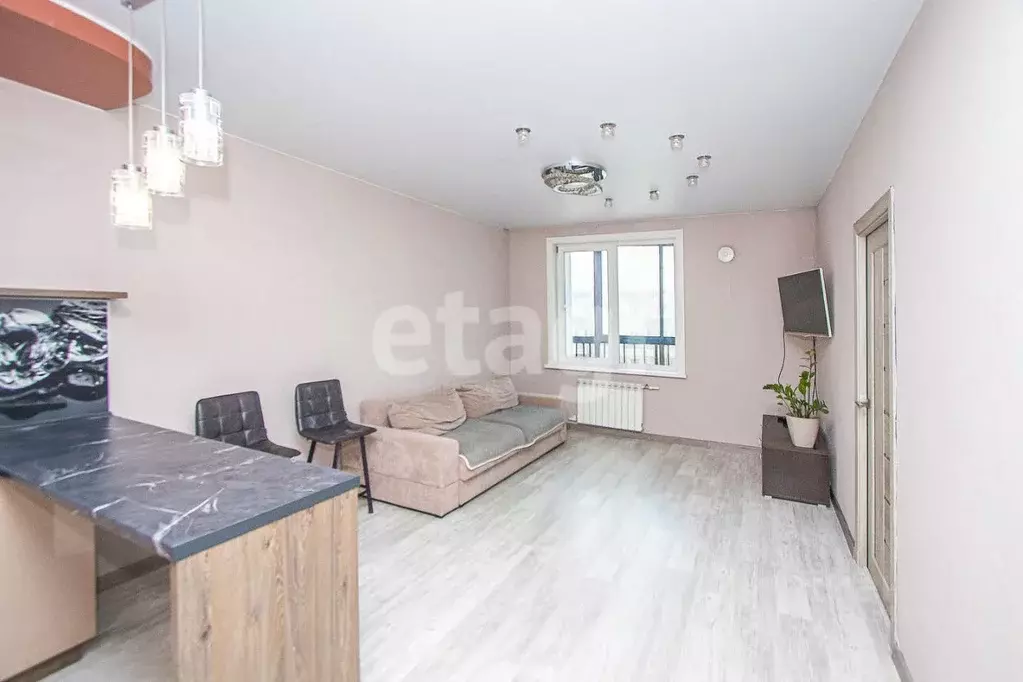 2-к кв. Бурятия, Улан-Удэ ул. Гагарина, 27к3 (70.9 м) - Фото 1