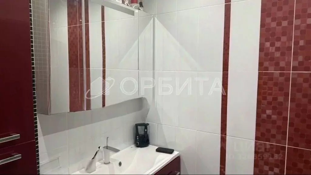 3-к кв. Тюменская область, Тюмень ул. Ю.-Р.Г. Эрвье, 24к2 (88.5 м) - Фото 2