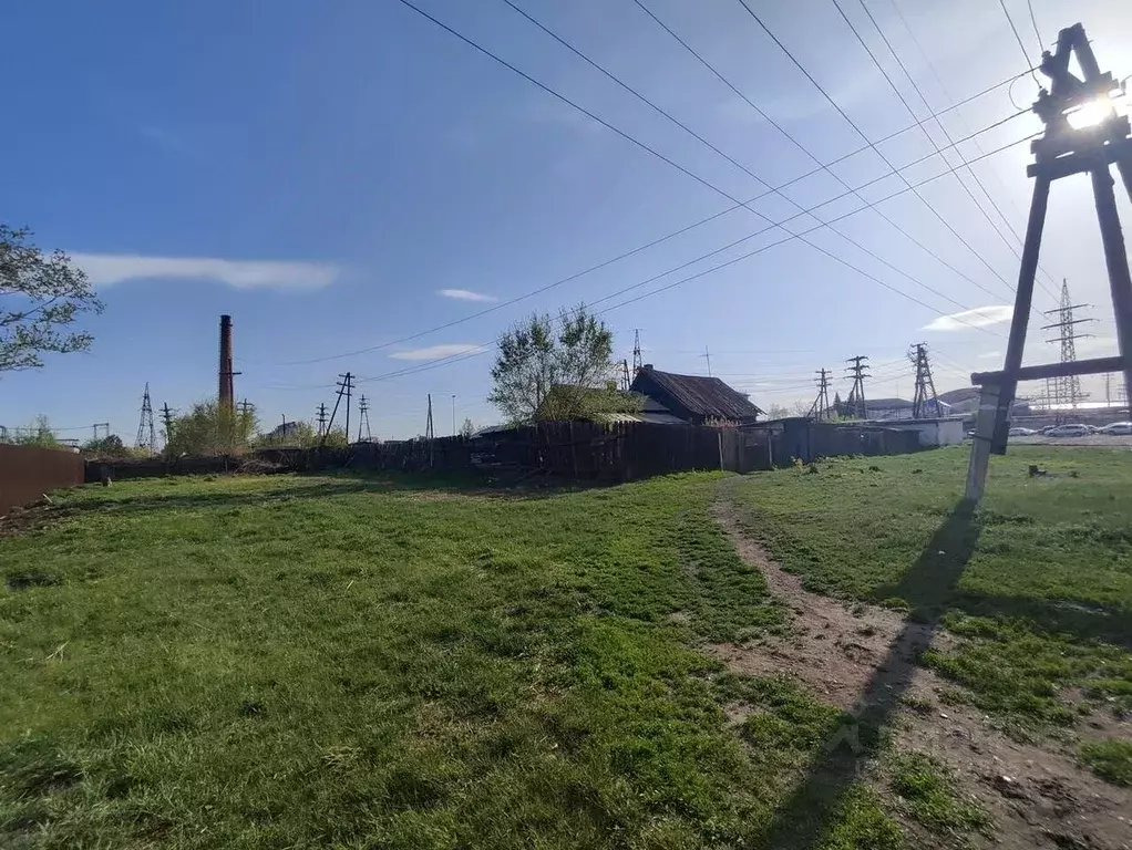 Участок в Хакасия, Черногорск ул. Красных Партизан (6.0 сот.) - Фото 0