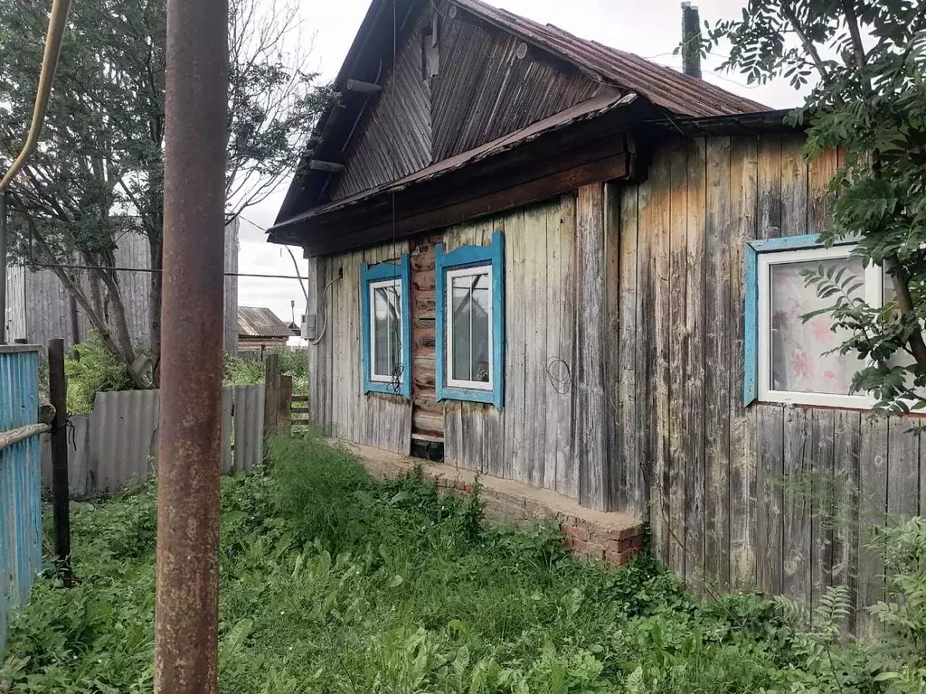 Дом в Башкортостан, Калтасинский район, Краснохолмский сельсовет, с. ... - Фото 0