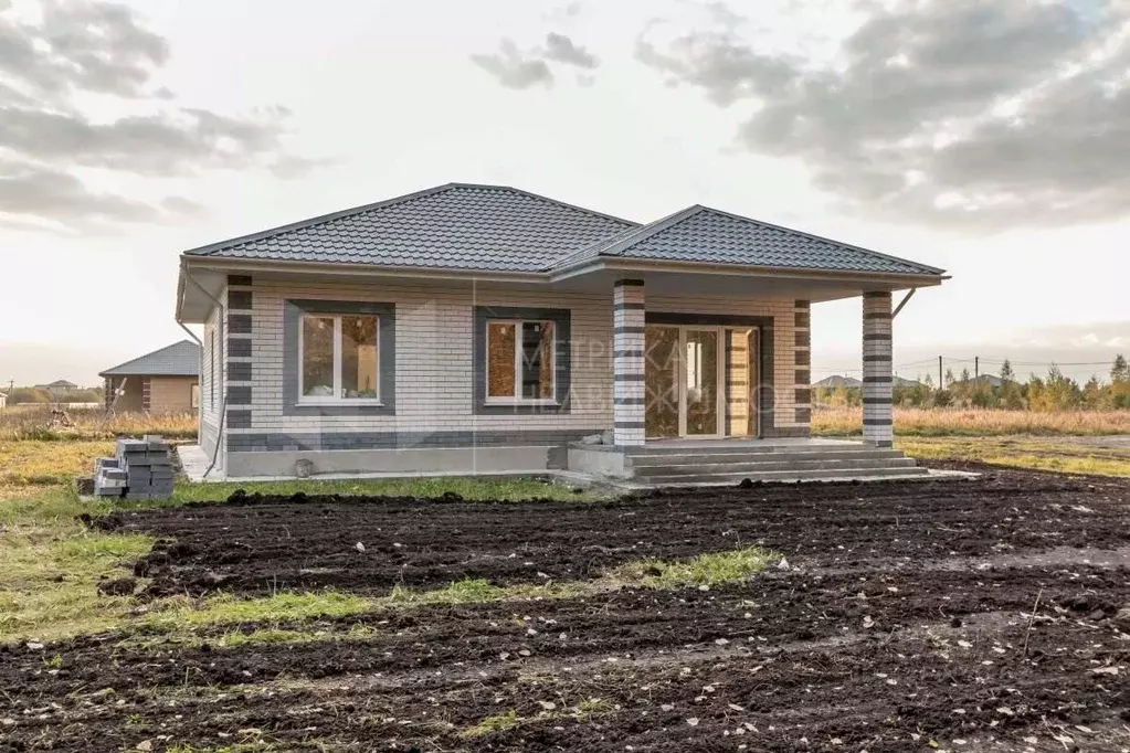 Дом в Тюменская область, Тюмень Дорожник садовое товарищество, ул. ... - Фото 0