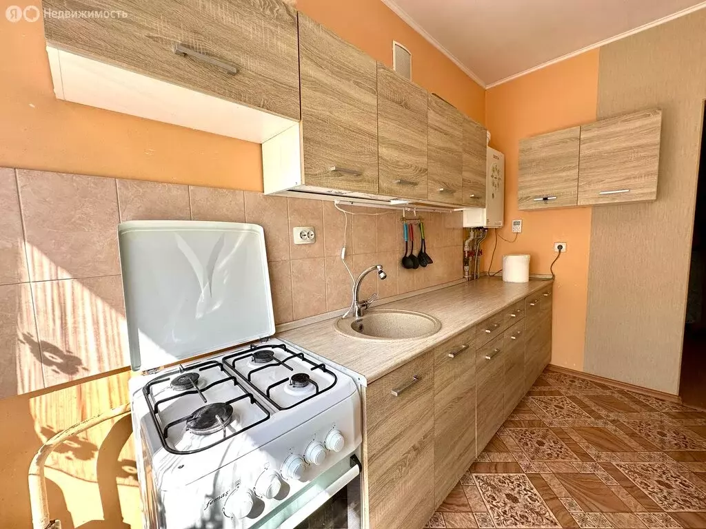 1-комнатная квартира: Калининград, улица Дзержинского, 98 (33.5 м) - Фото 0